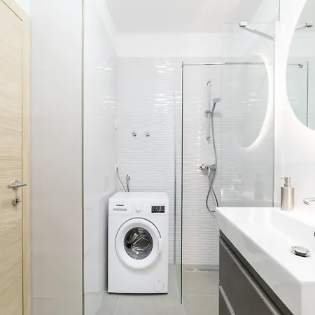 דירה & Fisherman's Luck - One-bedroom With Terrace And Sea View וולה לוקה