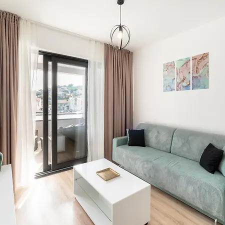 & Fisherman's Luck - One-bedroom With Terrace And Sea View