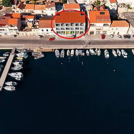 & Fisherman's Luck - One-bedroom With Terrace And Sea View Daire *