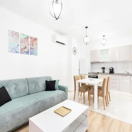 Daire & Fisherman's Luck - One-bedroom With Terrace And Sea View *